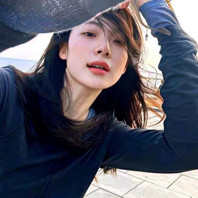 好莱坞诈骗女王